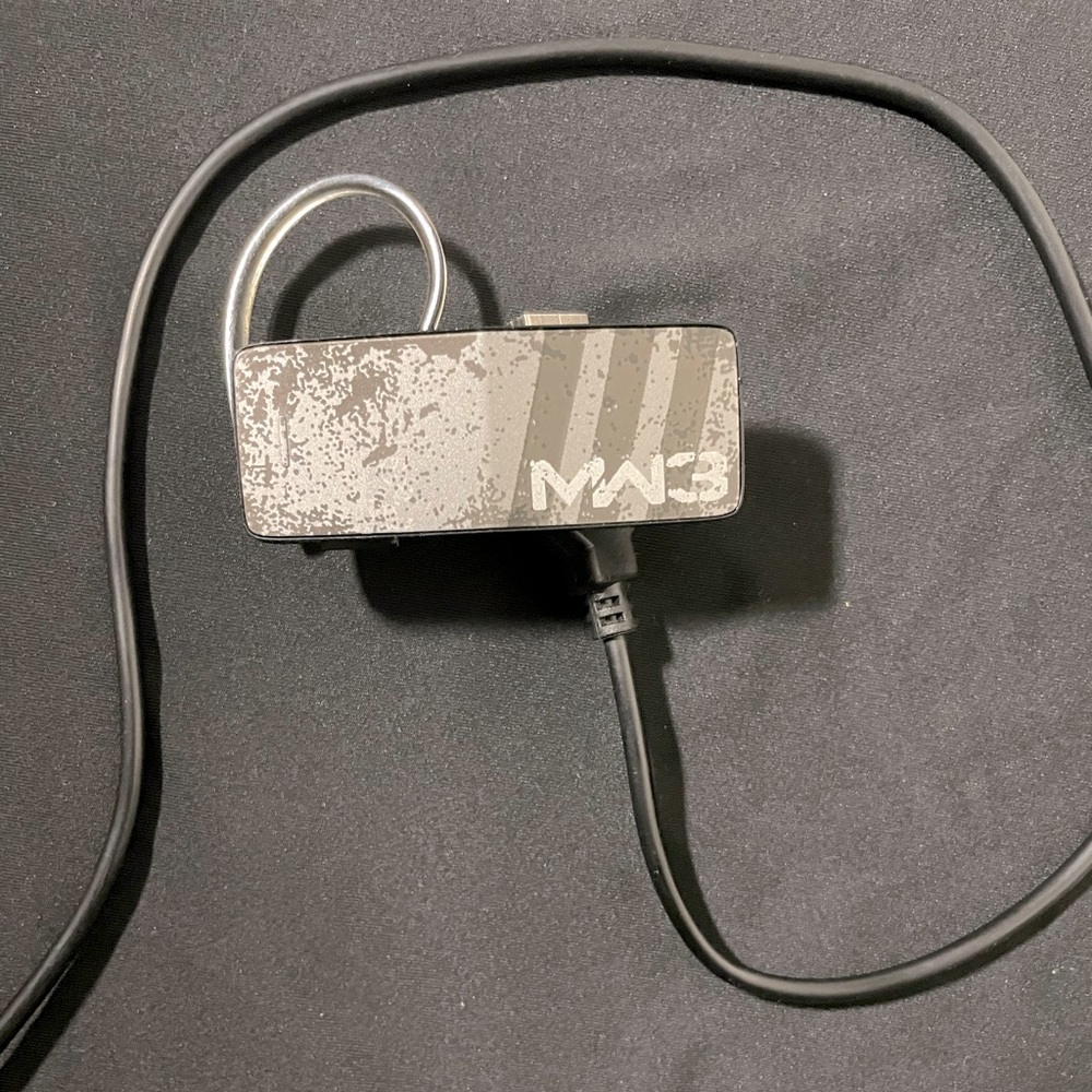 Modern Warfare 3 Bluetooth Headset Chat-Only